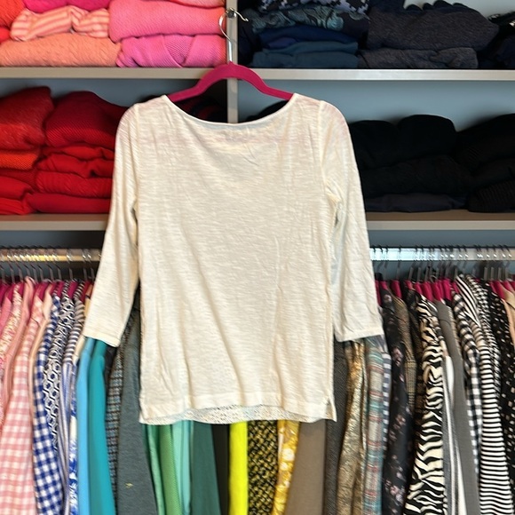 Loft cream color embroidered front 3/4 quarter sleeve top size XS - Picture 3 of 3